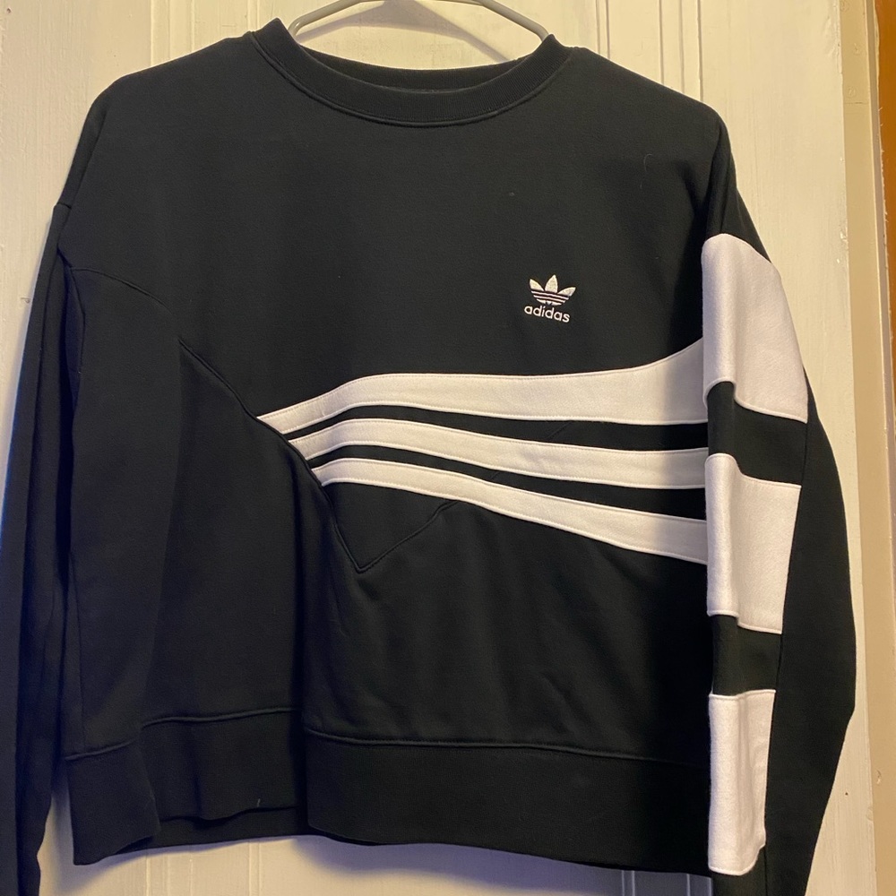 Cropped Adidas Sweatshirt